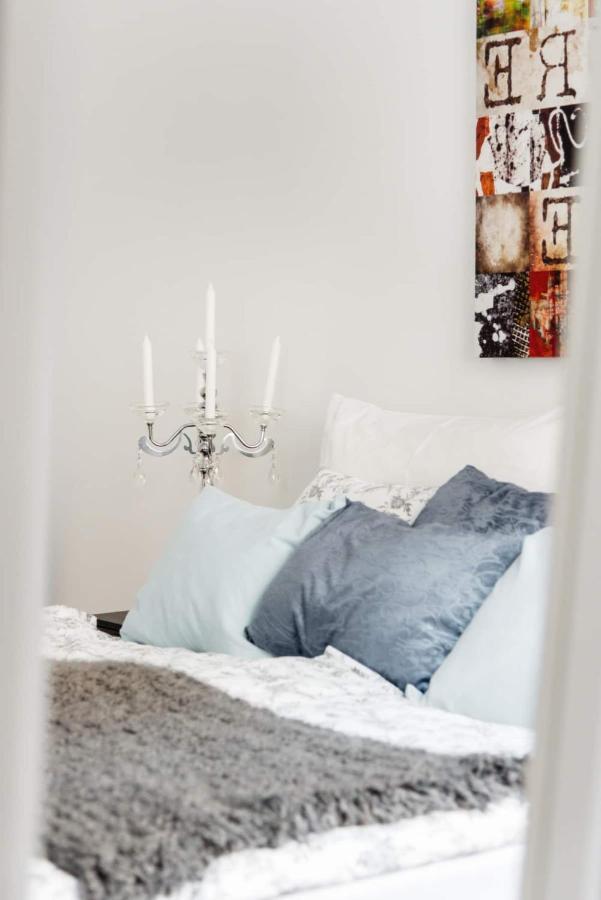 Luxurious And Spacious 5 Min Walk To City Center, 1-2 Wina Bagian luar foto