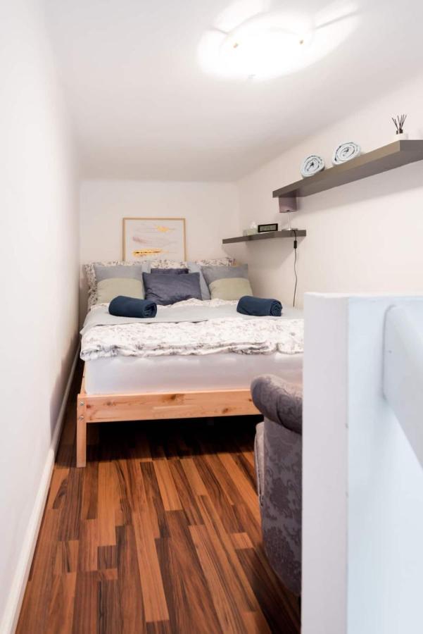 Luxurious And Spacious 5 Min Walk To City Center, 1-2 Wina Bagian luar foto